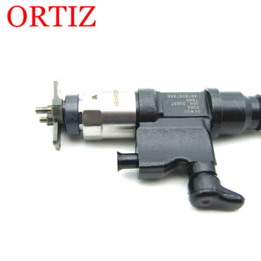HOWO new injector 095000-8100